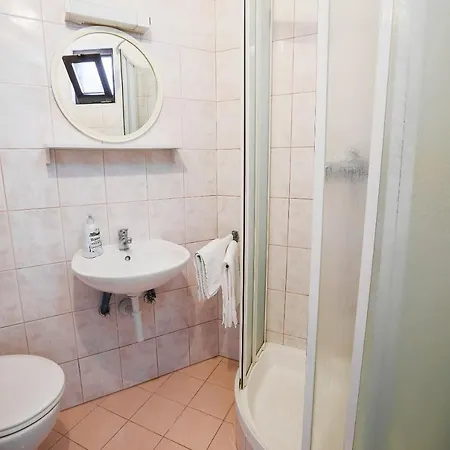 Appartement Captivating 2-Bed Apartment In Podstrana